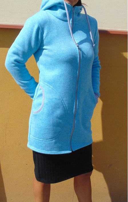 VÝPRODEJ - KABÁTEK S KAPUCÍ SVĚTLEMODRÝ (S) POSLEDNÍ KUS!