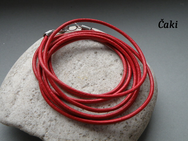Červený  kožený náramek