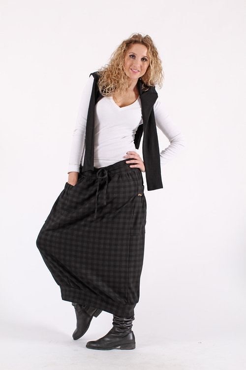Dlouhá balónová sukně - šedočerná kostka 