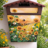 Ručně malovaná poštovní schránka – slunečnice a luční květy | Originální dekorace na dům