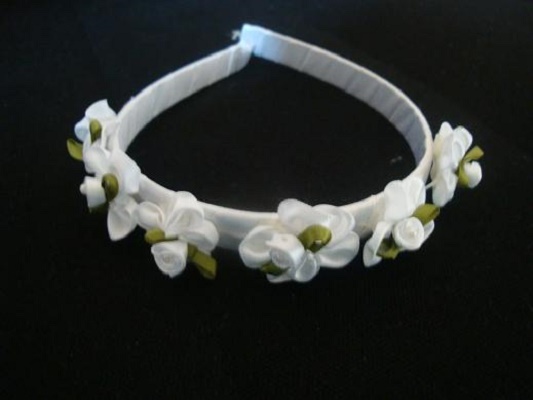 Svatební doplněk - čelenka pro družičku - bílá