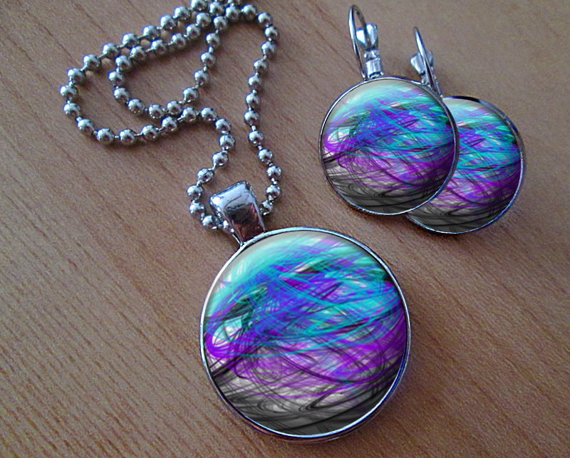 Sada náušniček a přívěsku 