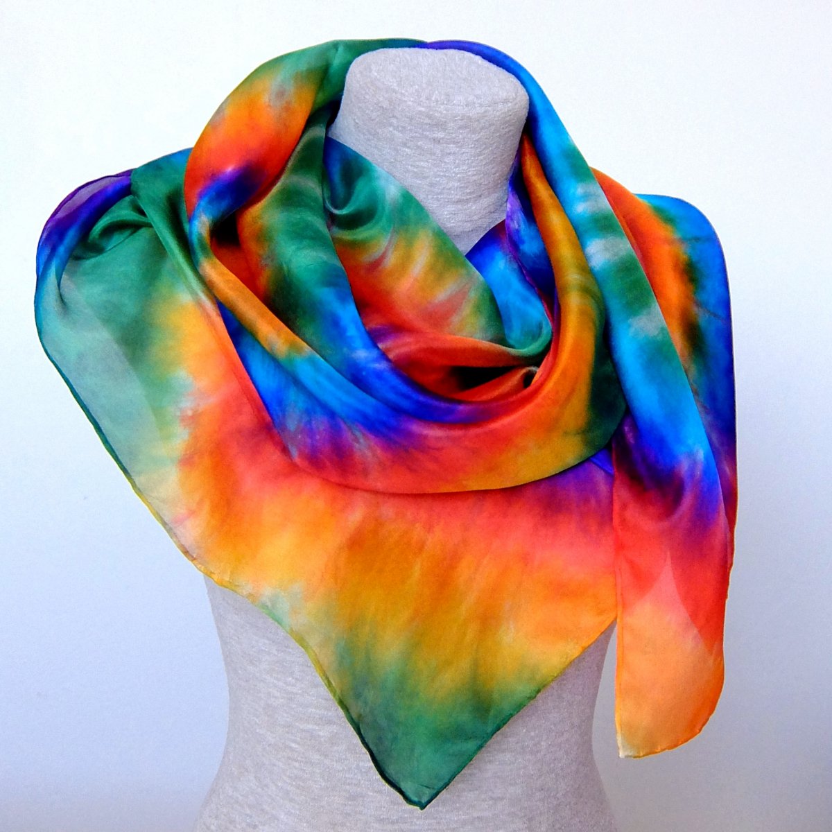 Duhová spirála - hedvábná šála
