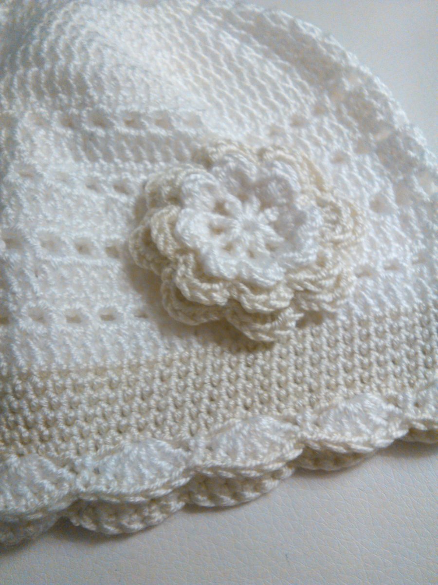 Miminkovská bílo béžová