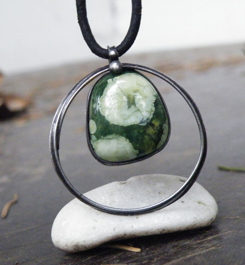 Zelený kruh...(ryolit)