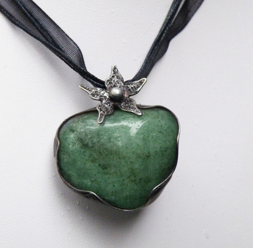 Lesní kvítek...(avanturín)