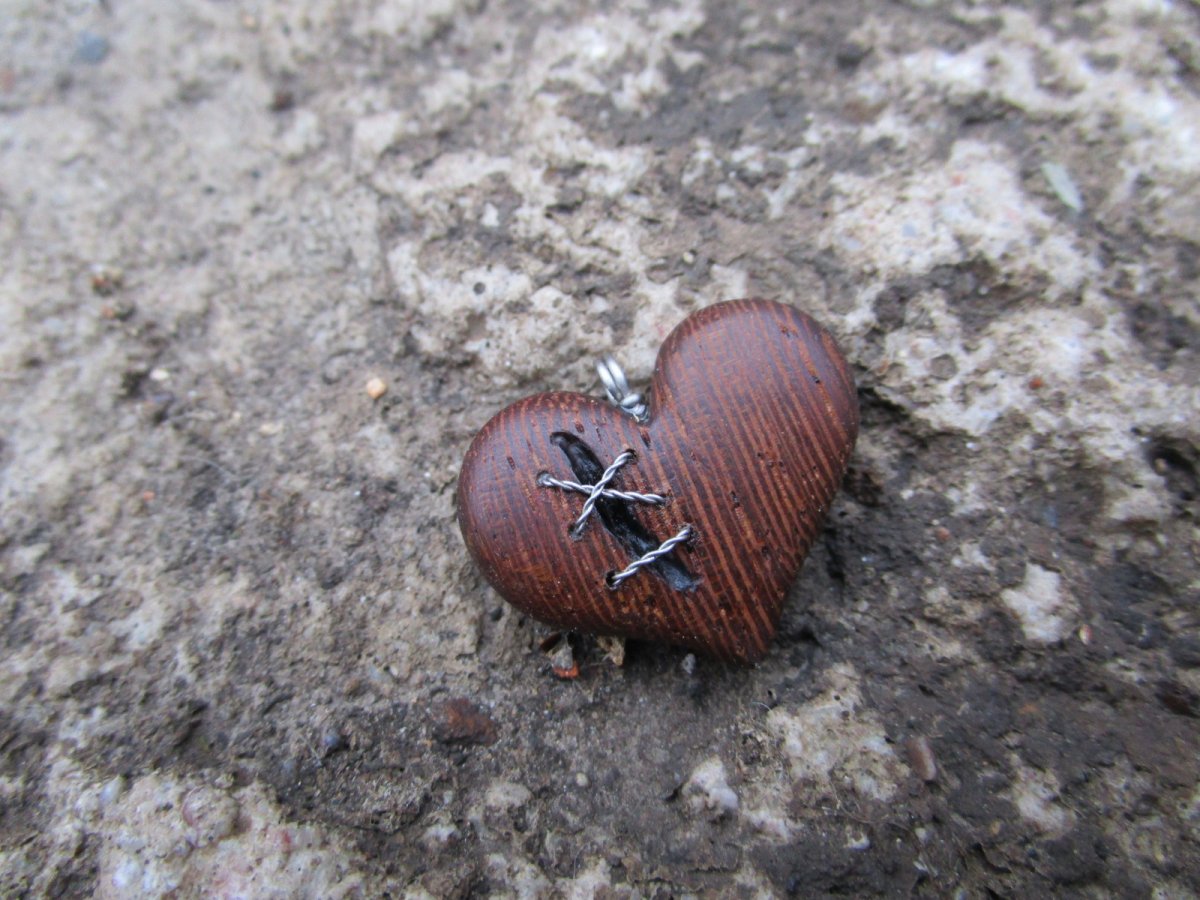 zjizvené srdíčko - panga panga