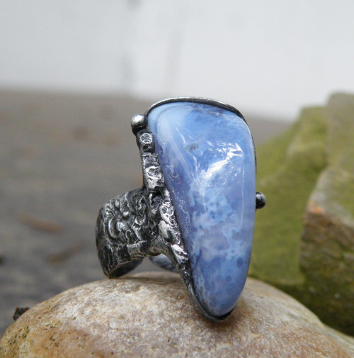 Pod povrchem...(chalcedon) obří prsten