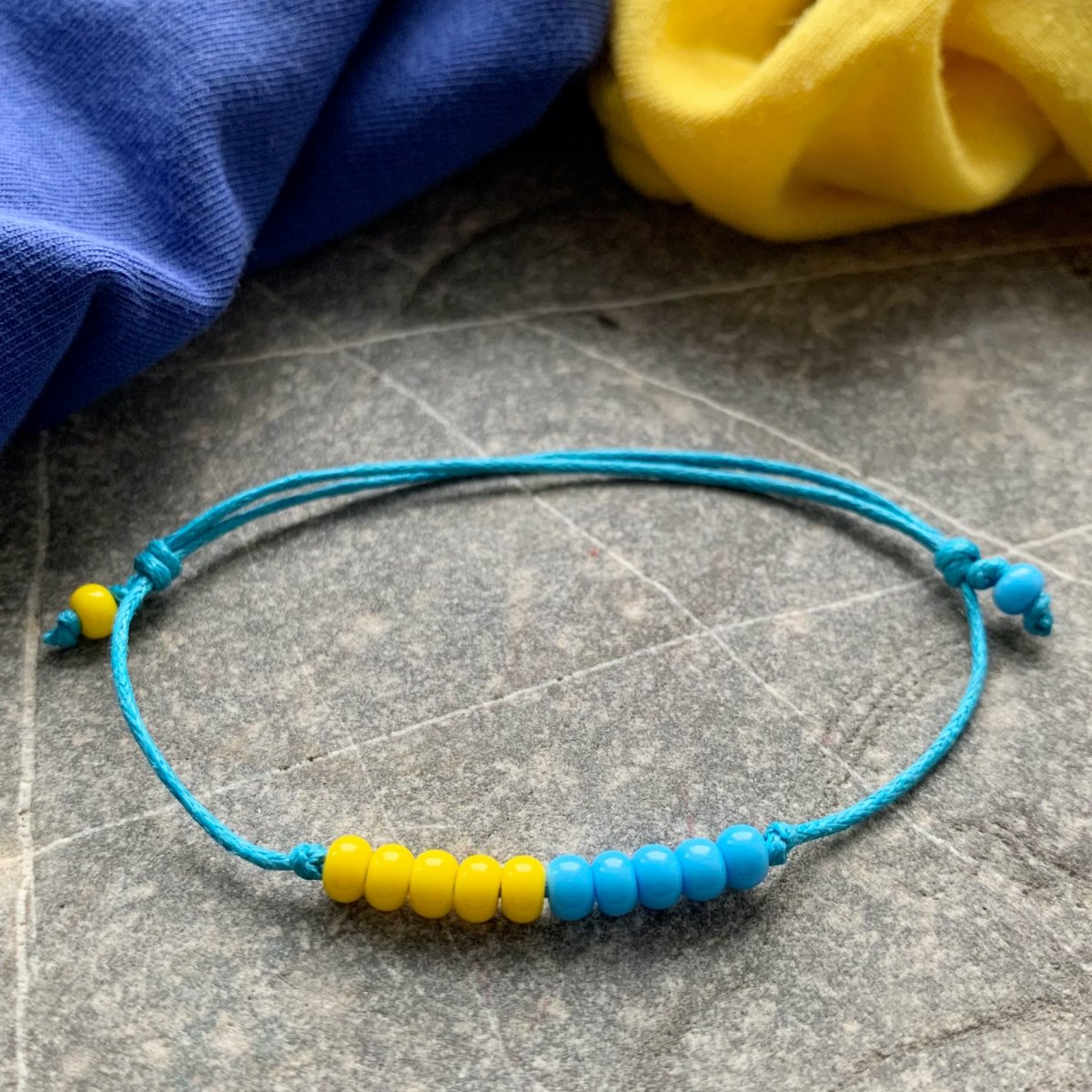 Náramek pro Ukrajinu