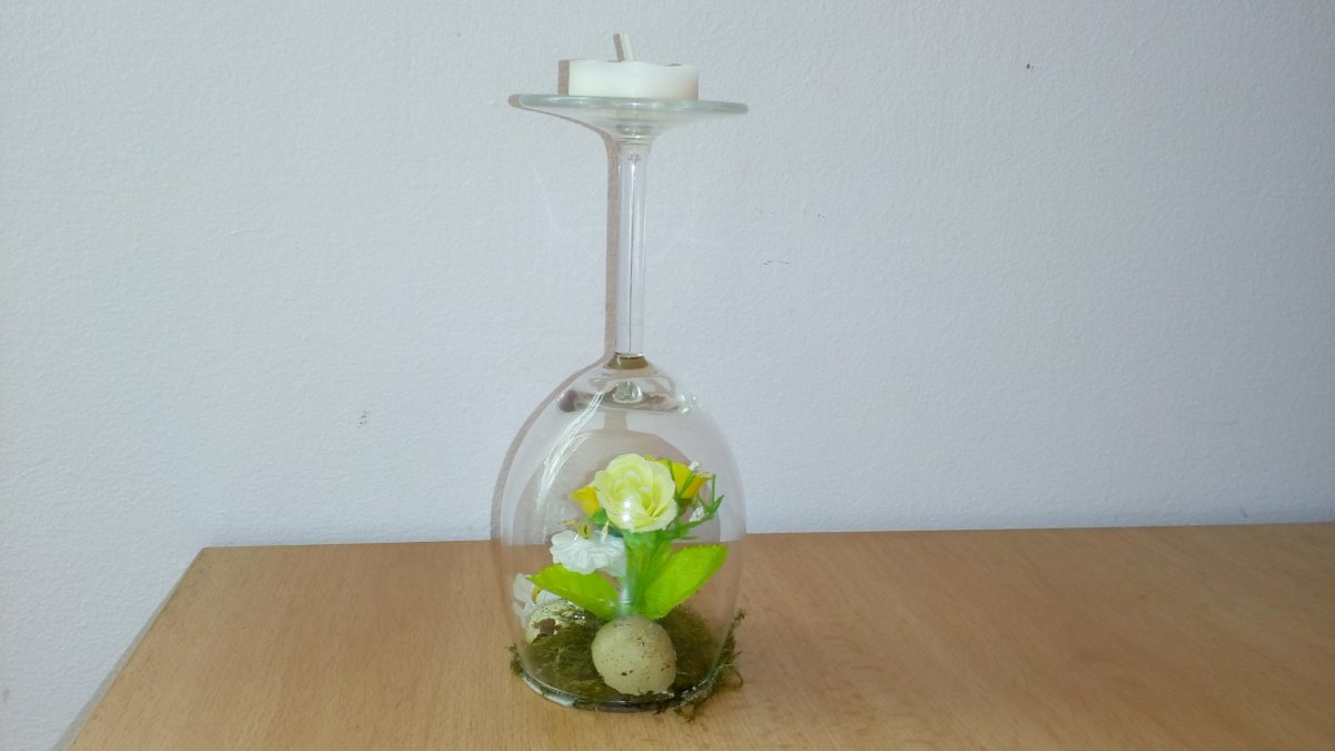 jarní dekorace sklenička