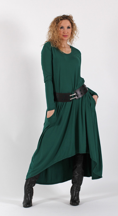 Zelené šaty se zvonovou sukní