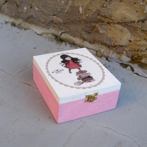 Dřevěná krabička - 4 přihrádky - Gorjuss knihy růžová