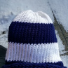 Pletená čepice 2v1 (bílá a tmavě modrá)