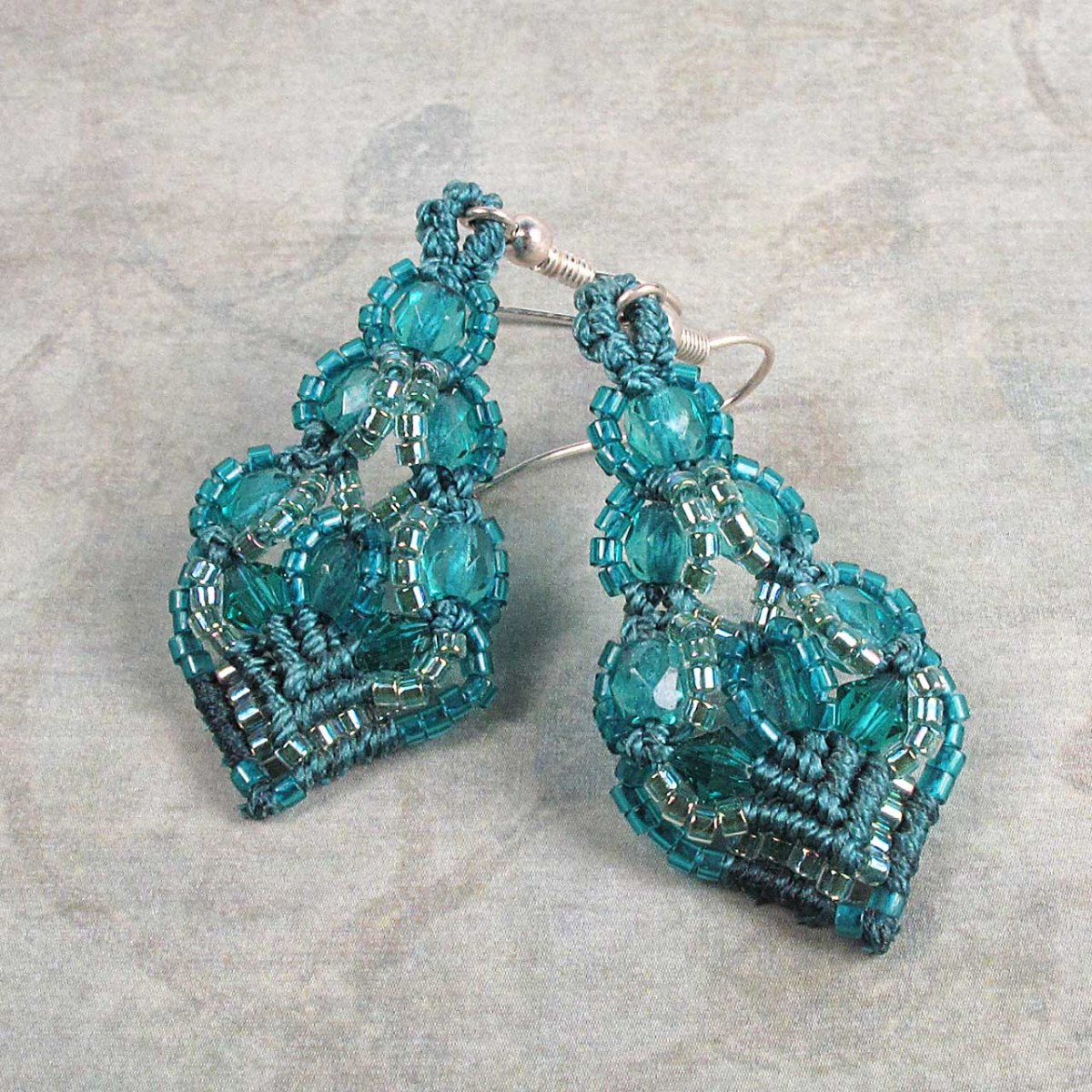 Macramé náušnice Šarlota tyrkysové (č.1736)