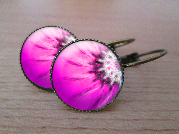 VINTAGE VISACÍ NÁUŠNICE - Fialková záře