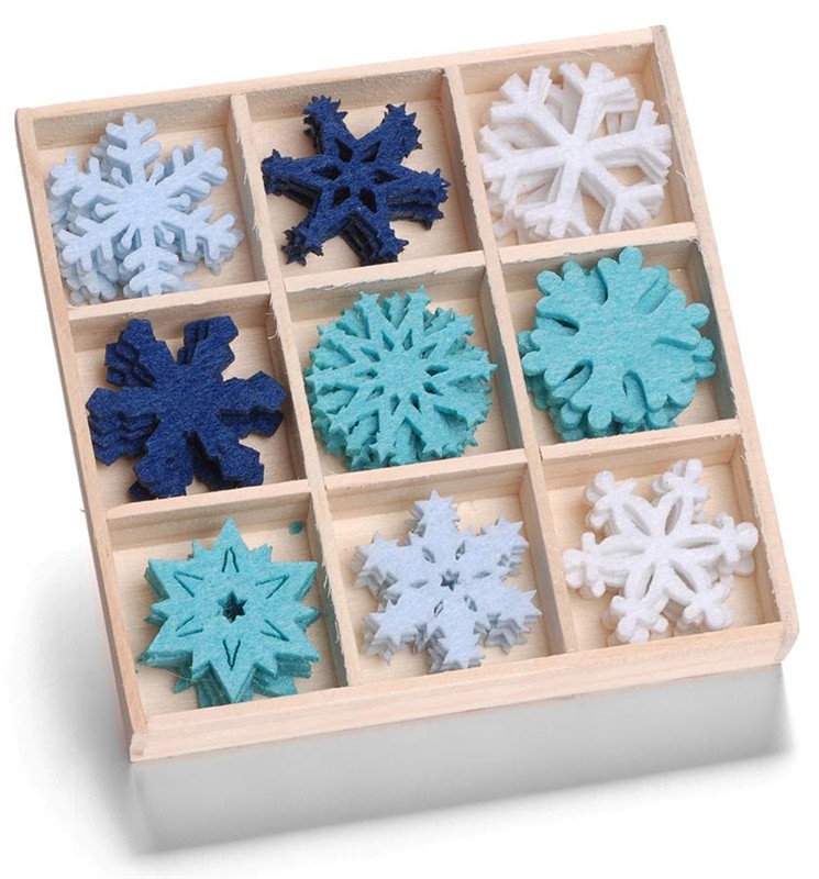 Mix dekorací z filcu -Vločky