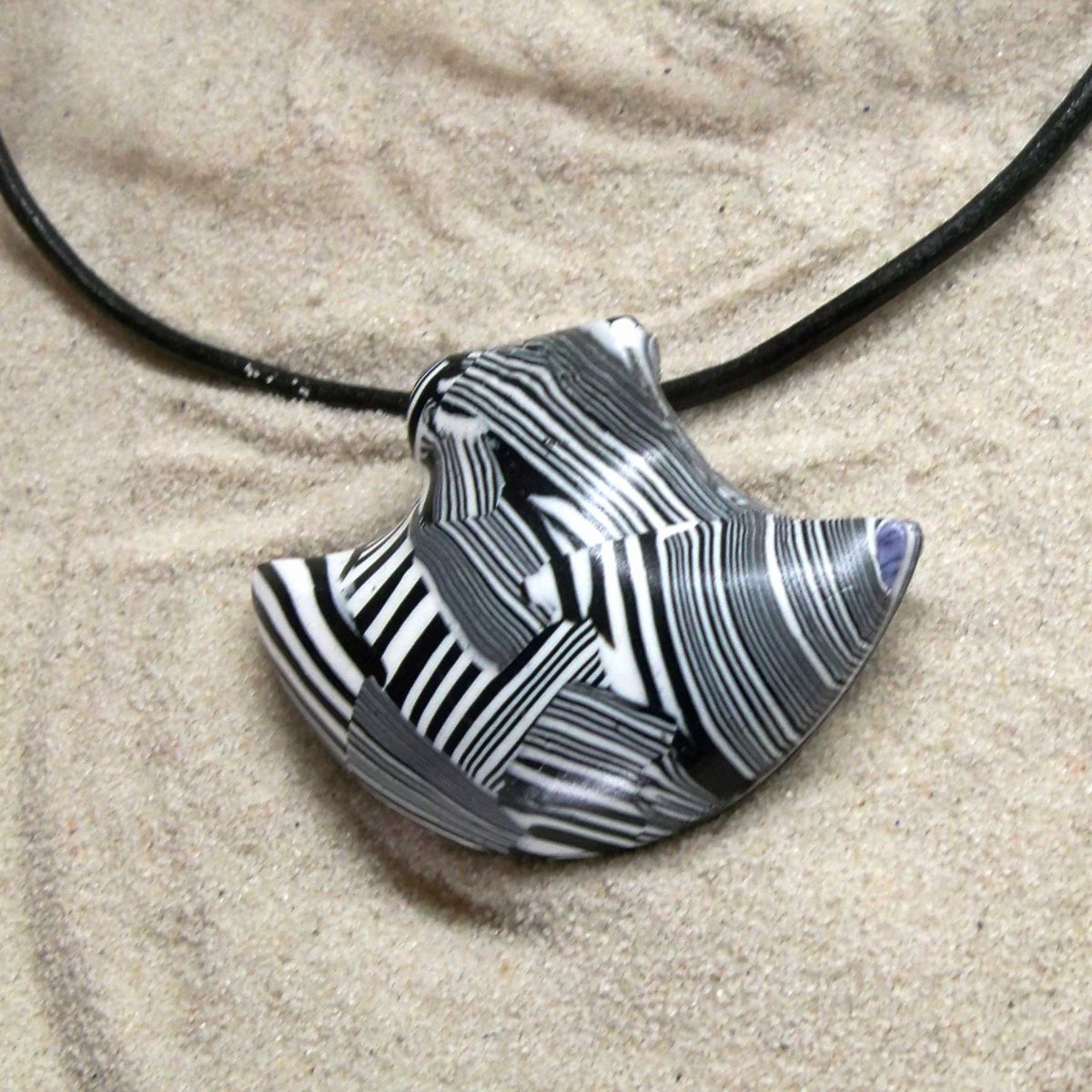 Pruhovaná zebra /FIPRI čb 07/