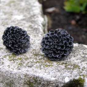 Náušnice - chrysantémy - černá