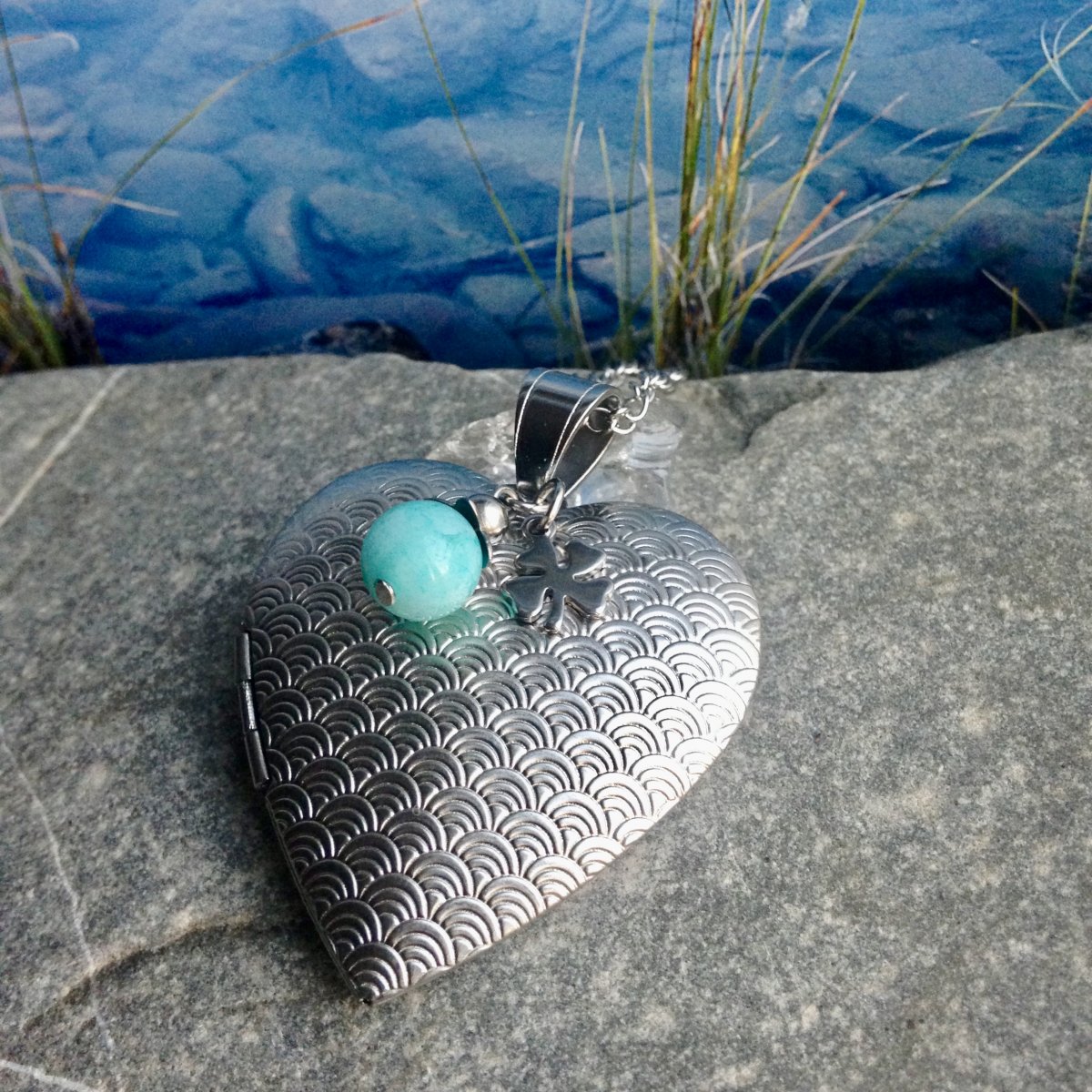 Medailonek s amazonitem