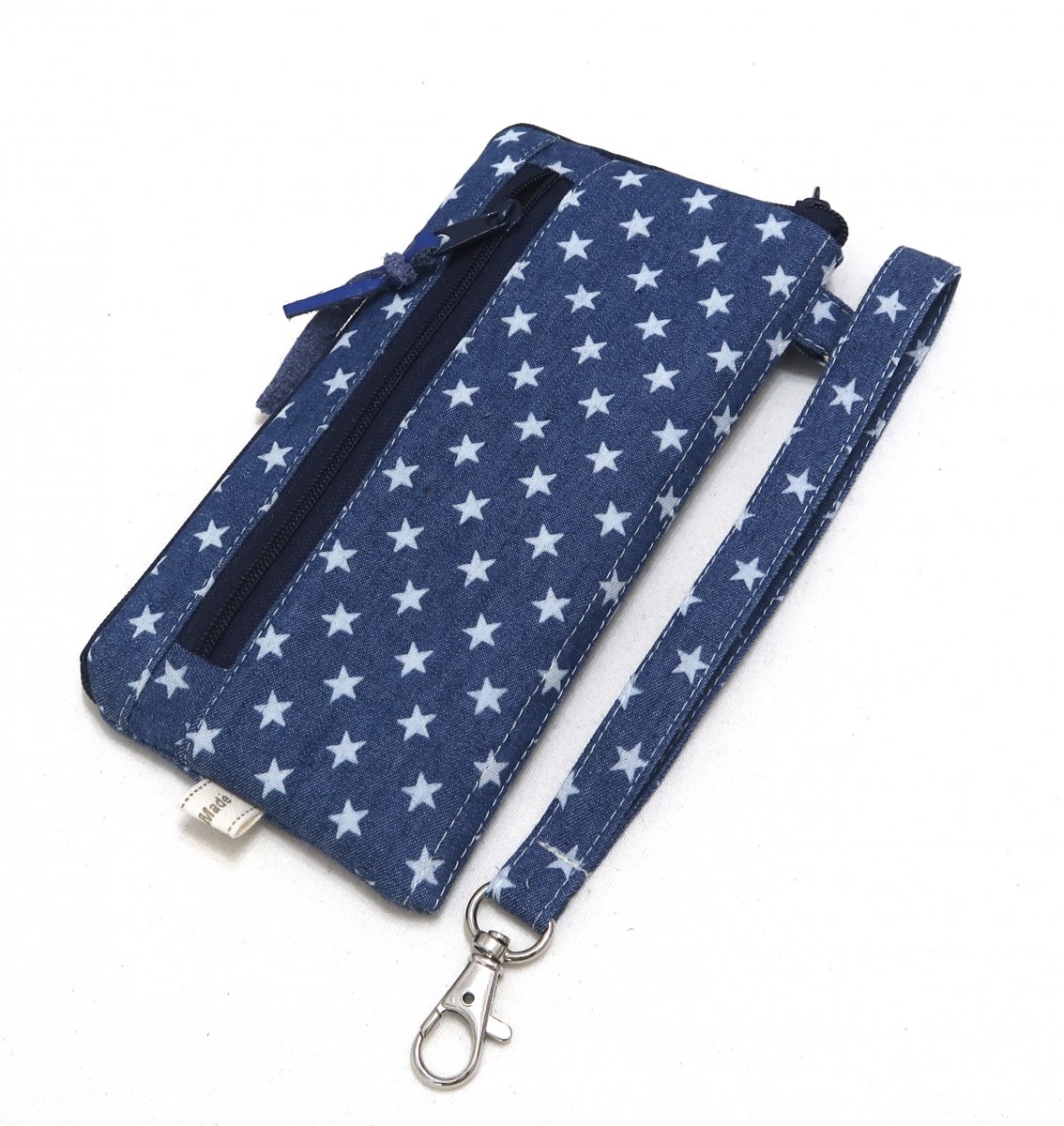 Obal s kapsičkou a poutkem na ruku na přání