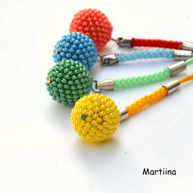 Přívěsky na mobil, klíče, kabelku