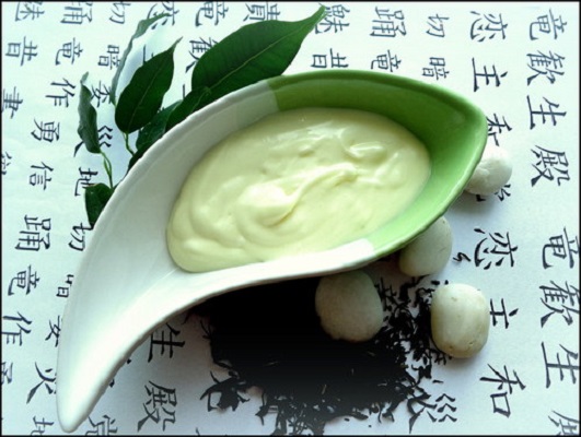 Luxusní pleťový krém zelený čaj a tea tree