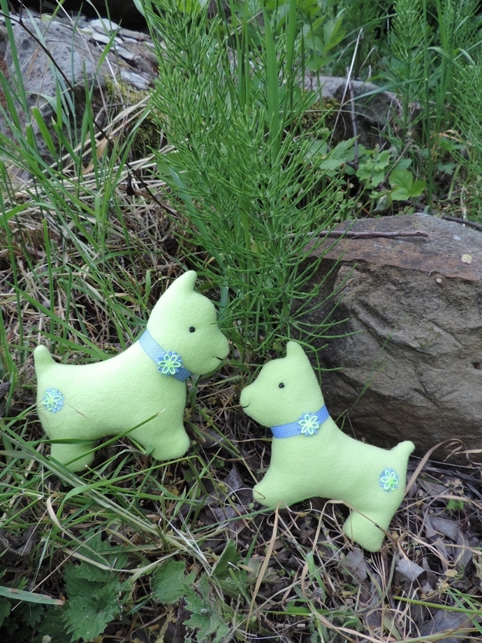 Malý zelený psík. č.1097