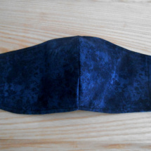 Rouška tmavě modrá s černými ornamenty (117/20)