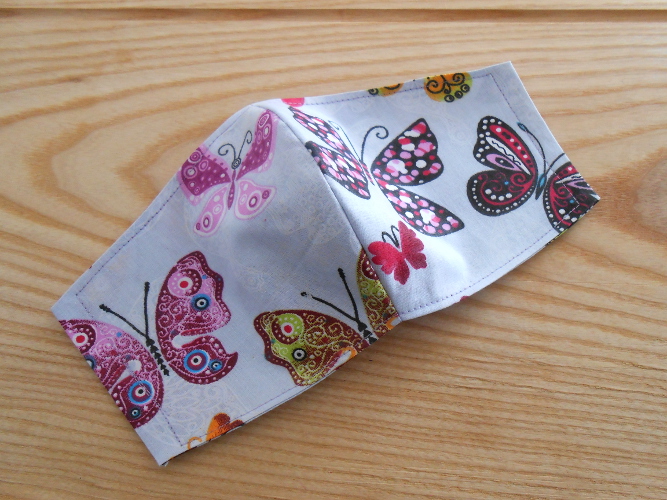 Rouška modrošedá s motýlky (164/20)