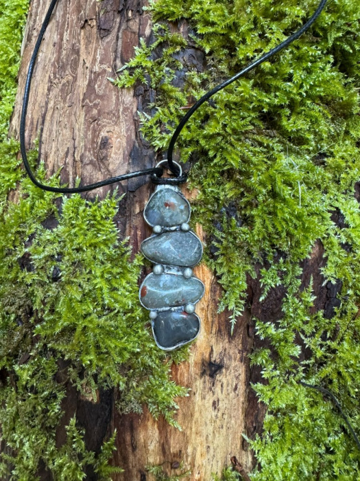 HELIOTROP 4 kameny přívěsek