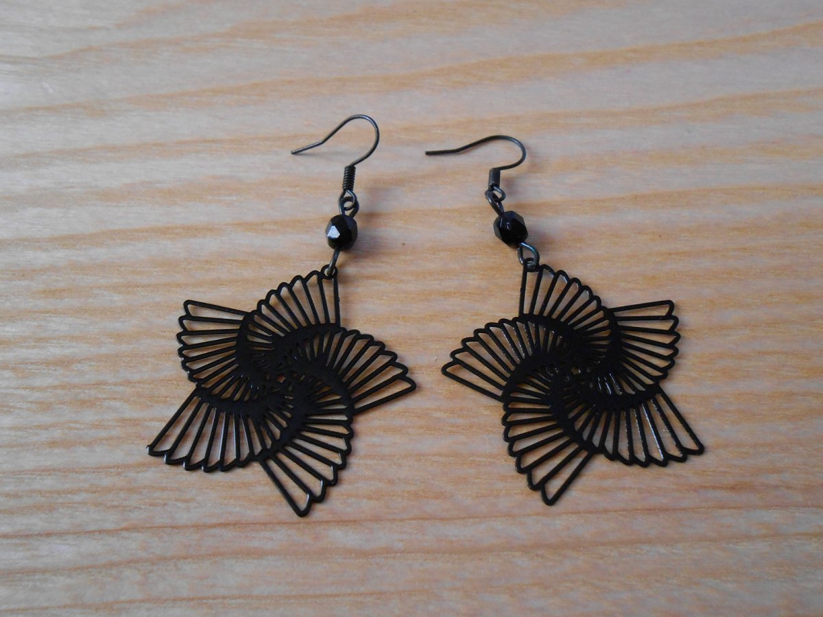 Náušnice černé větrníky (151/16)