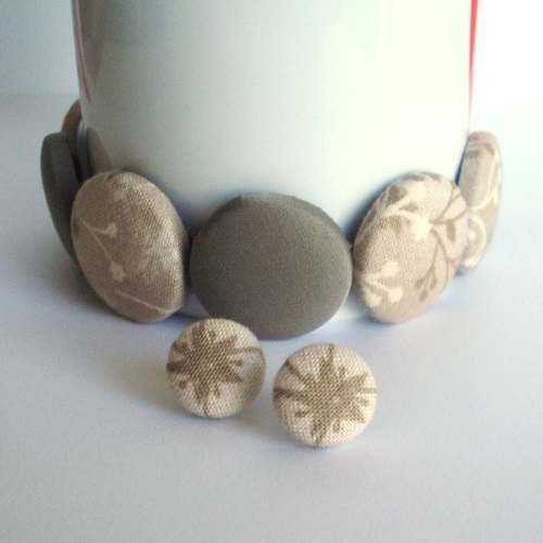 Buttonkový set kytičkový hnědý