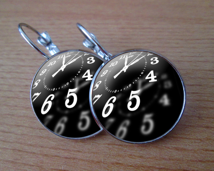 COOL VISACÍ NÁUŠNICE - Hodiny