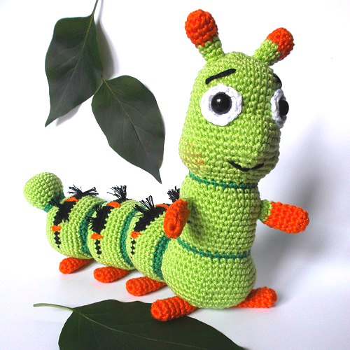 Háčkovaná housenka Zelinka - NÁVOD