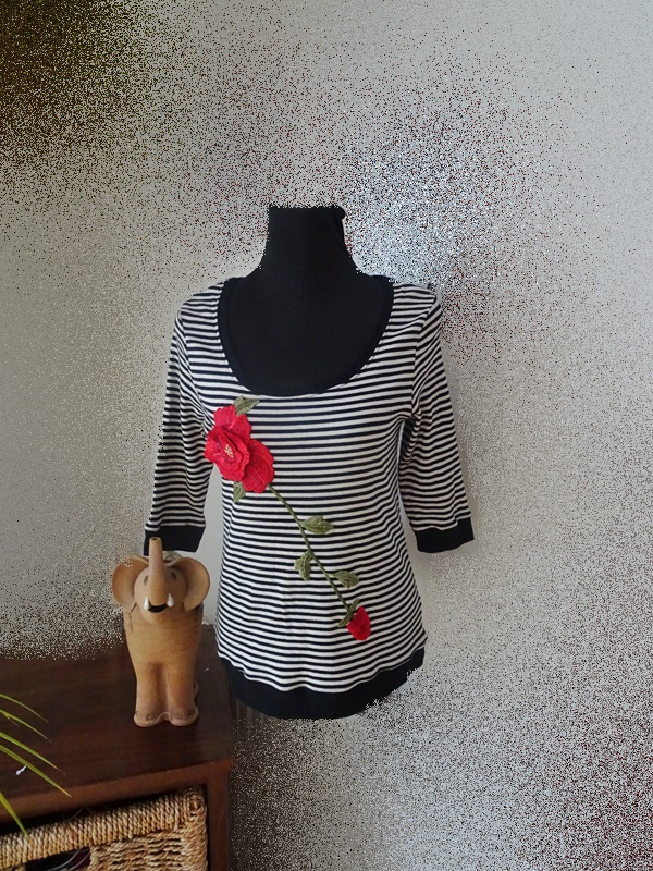 Roza  - tričko - vel. M/L (111)