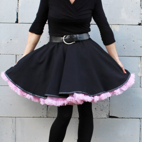 FuFu sukně černá s lemem a s růžovou spodničkou