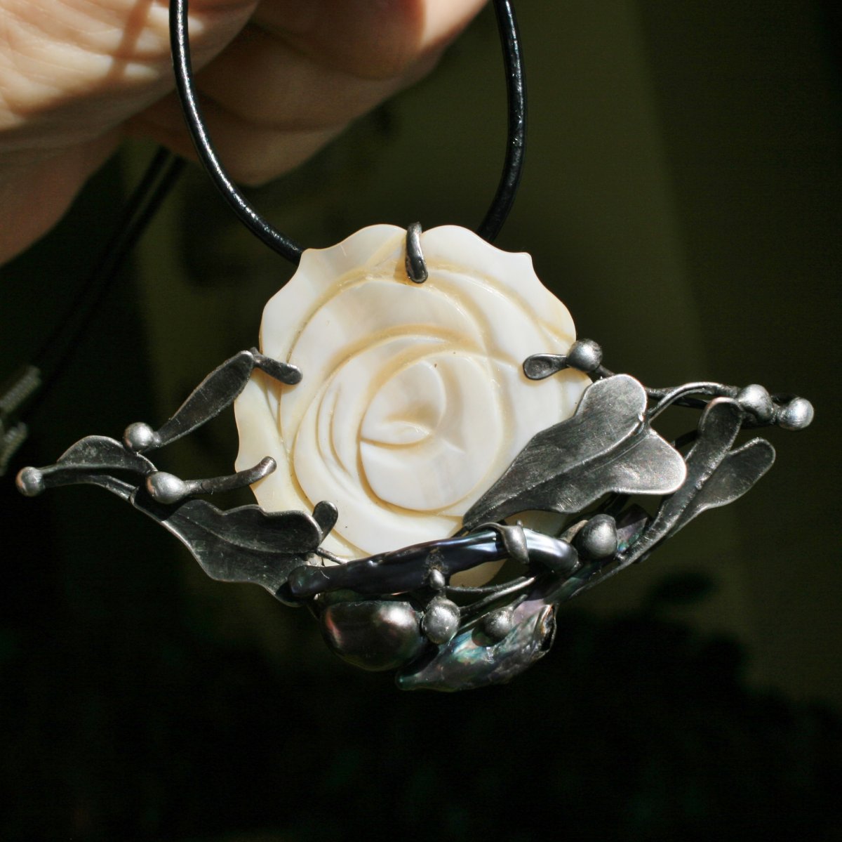 Tajemství růže - perleť