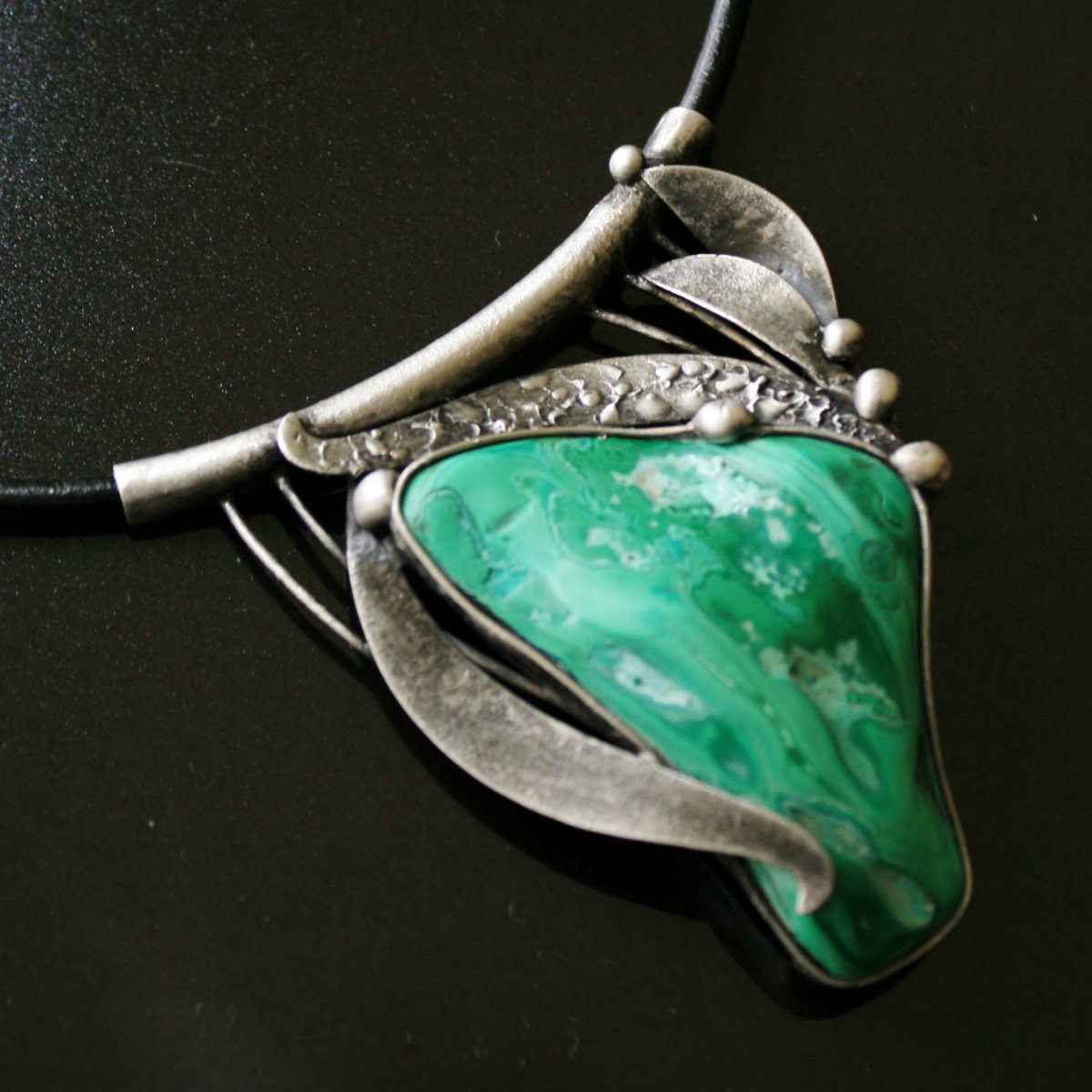 Dar elfů (chryzokol)