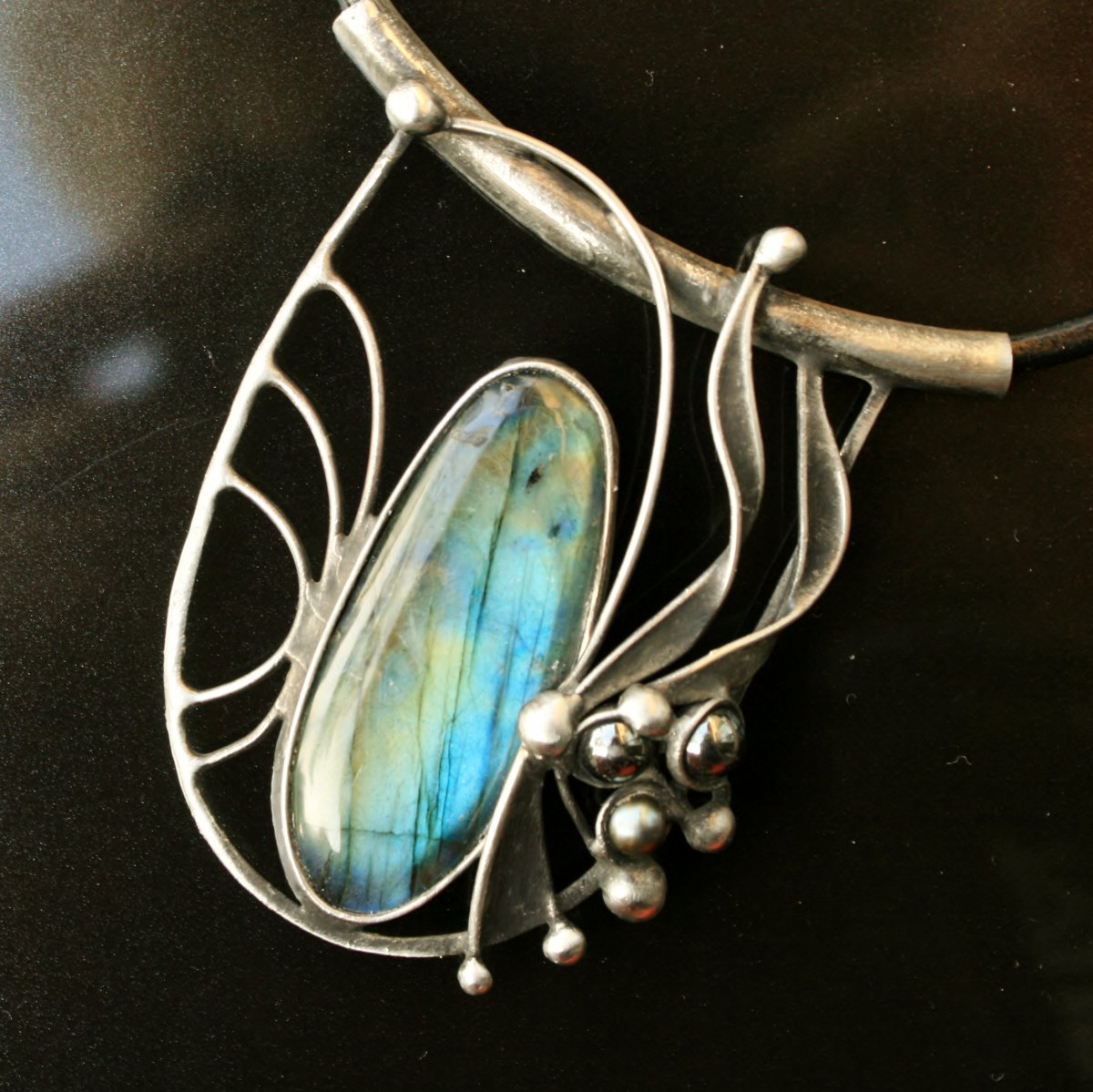 Labradorit - hvězdný prach