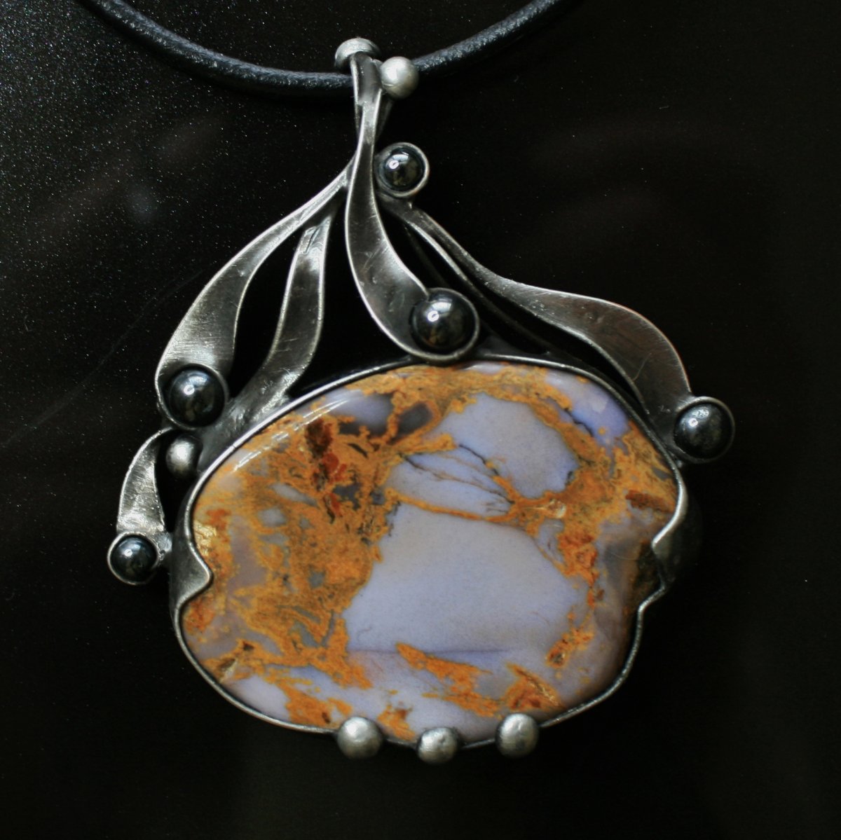 Moře a pevniny - chalcedon