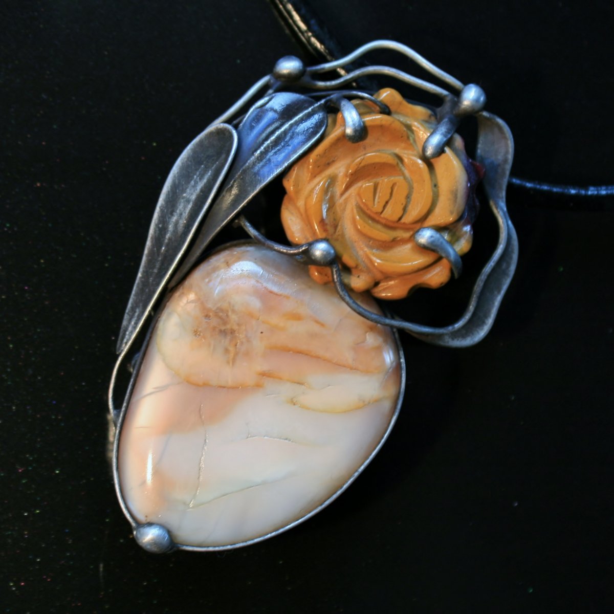 Svit Luny (Adulár - měsíční kámen a jaspis)