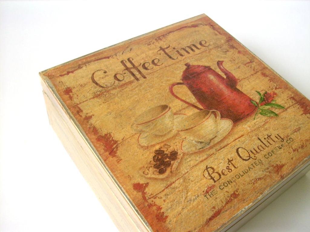 Dřevěná patinovaná krabička na cokoli... no.178