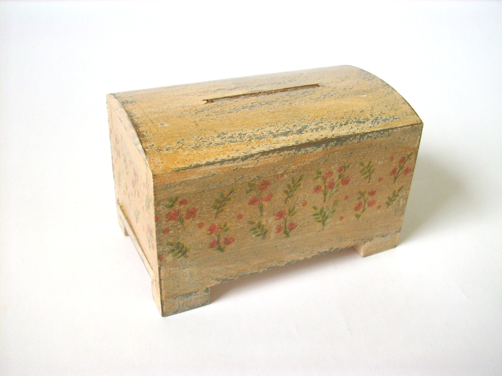 Dřevěná patinovaná kasička... no.180