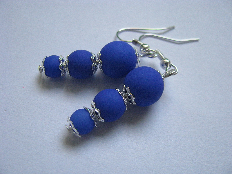 visací modré kuličky