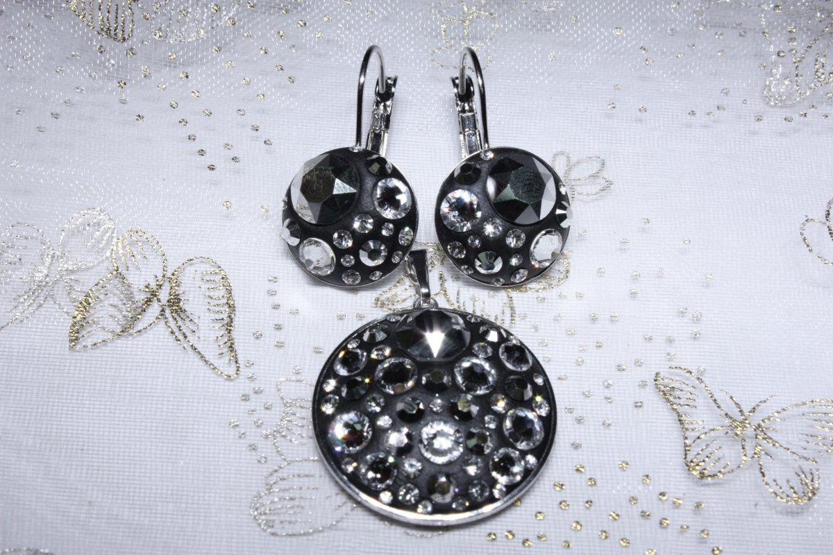 Černo-stříbrná sada