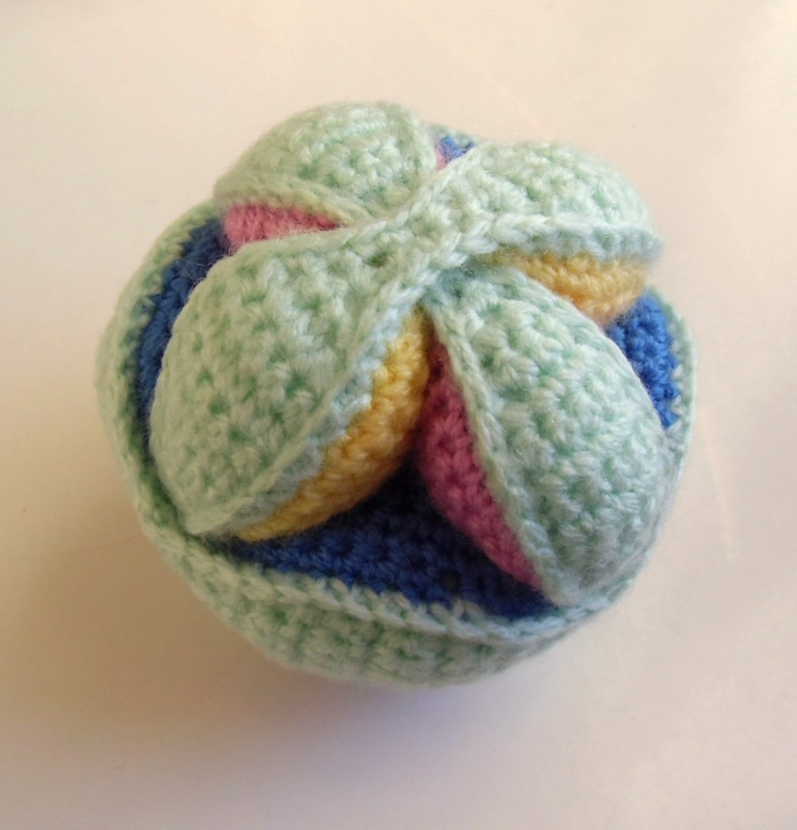 Puzzle ball čtyřbarevný 5