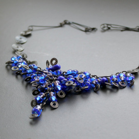 Modrý hrozen se spirálkami