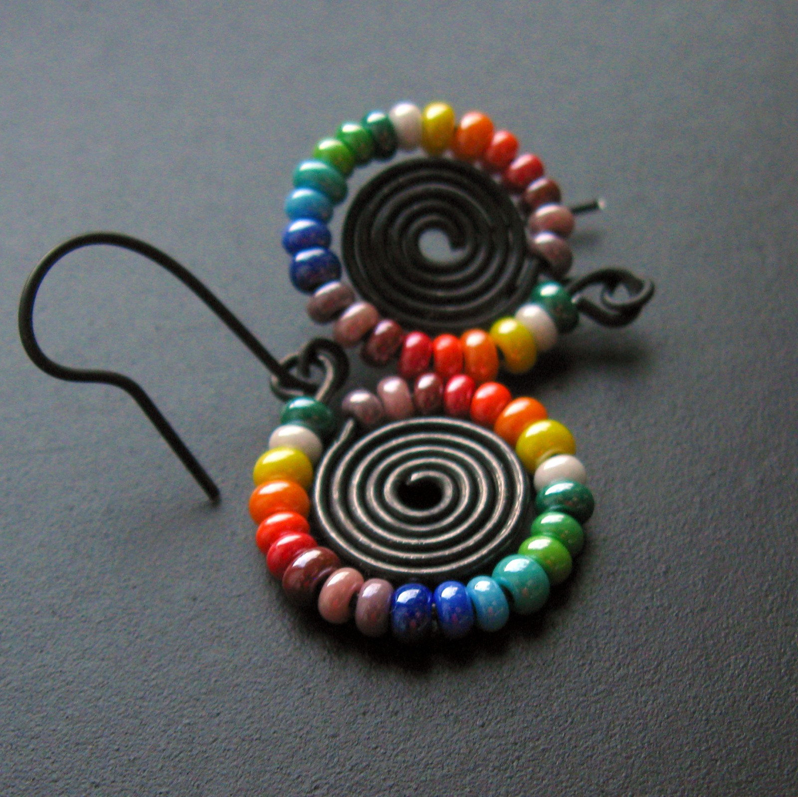 Pestrobarevné kytičky