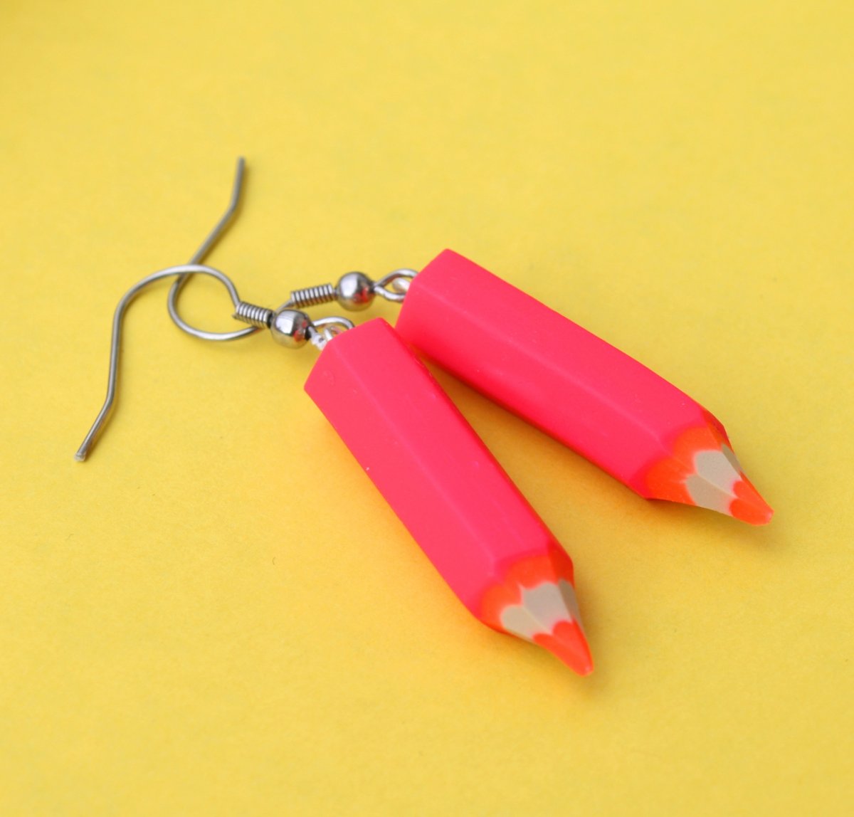   fimo pastelky ... neon