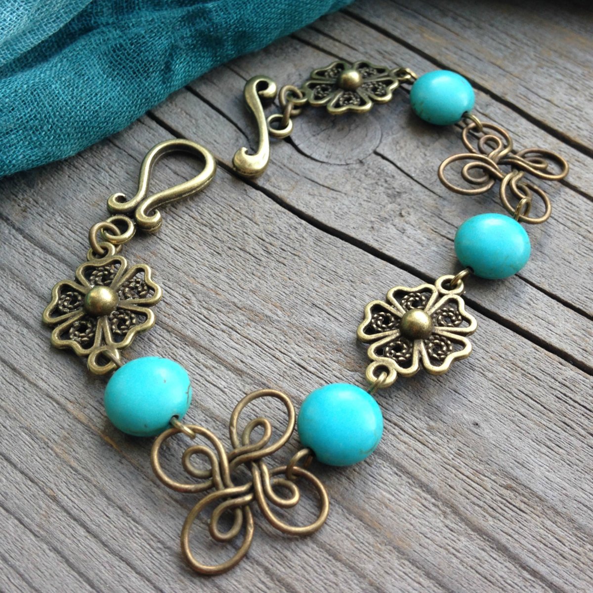 Květinky s tyrkyskami